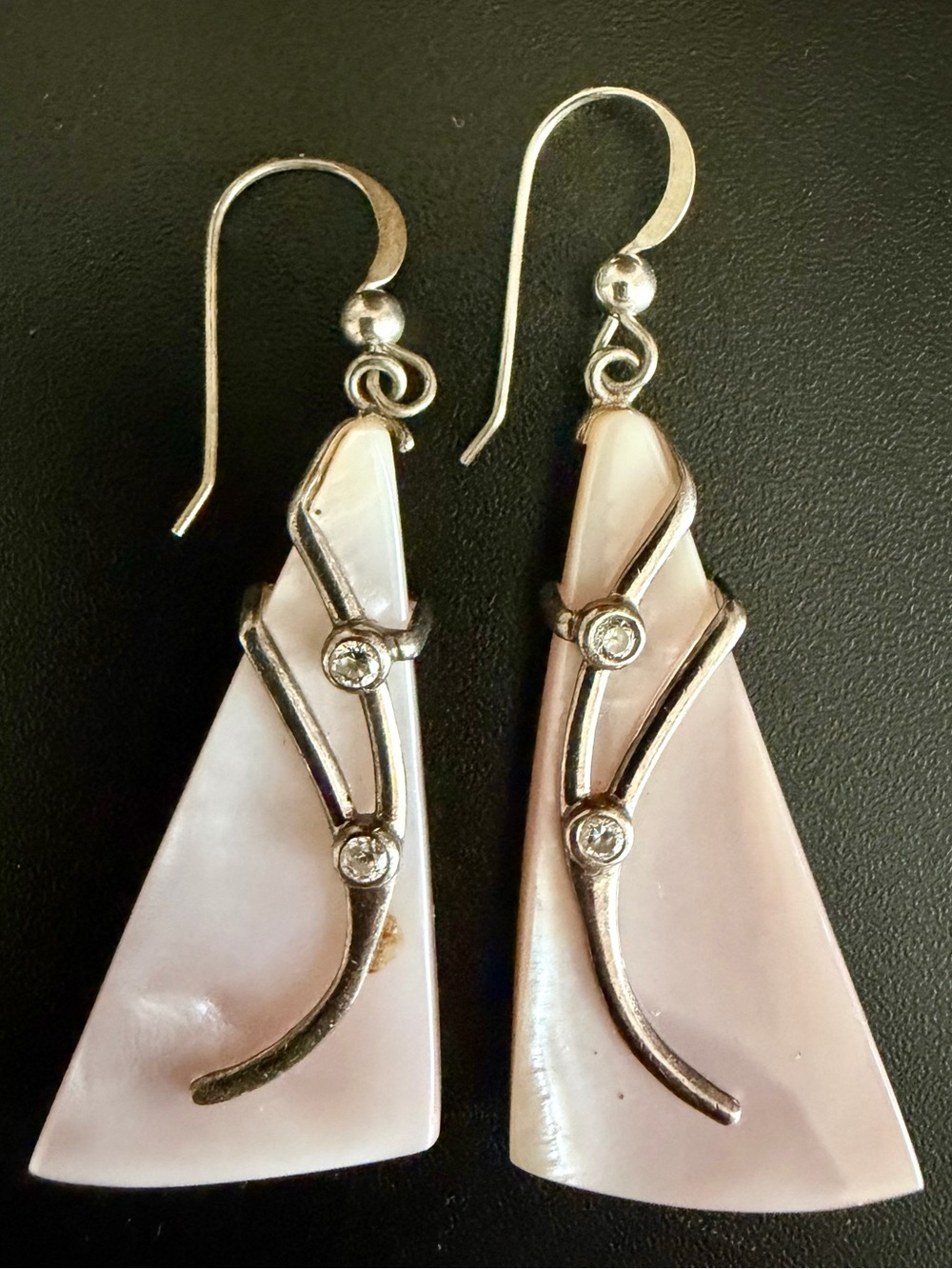 VINTAGE DTR JAY KING STERLING SILVER PINK SHELL GEOMETRIC DANGLE EARRINGS 2”